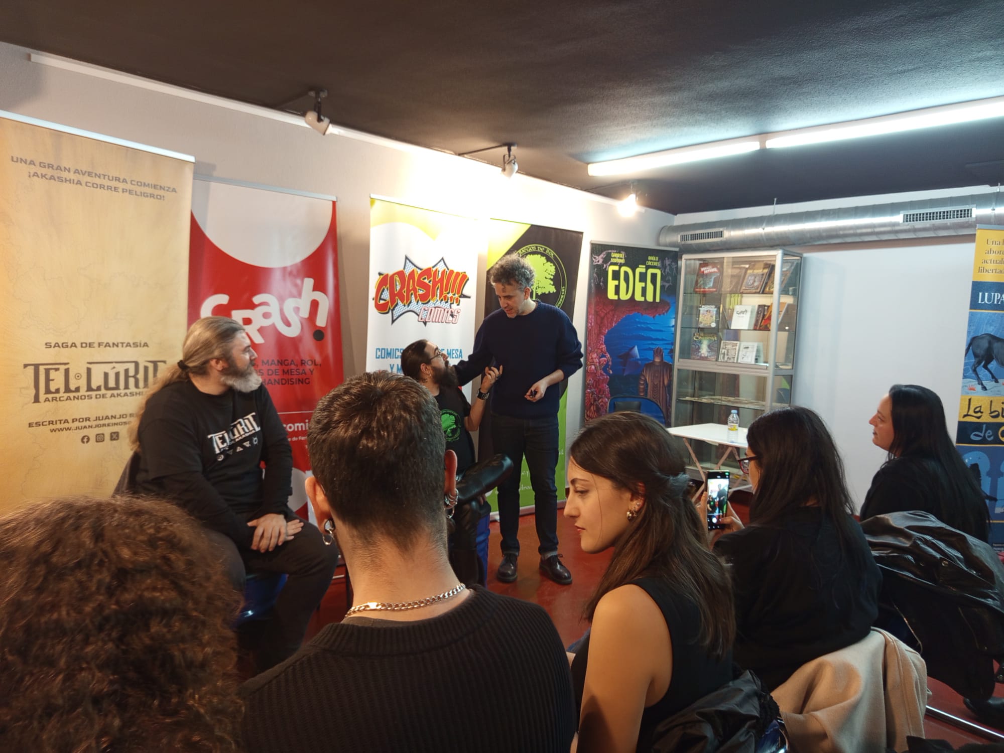 Presentación en Crash Comcis